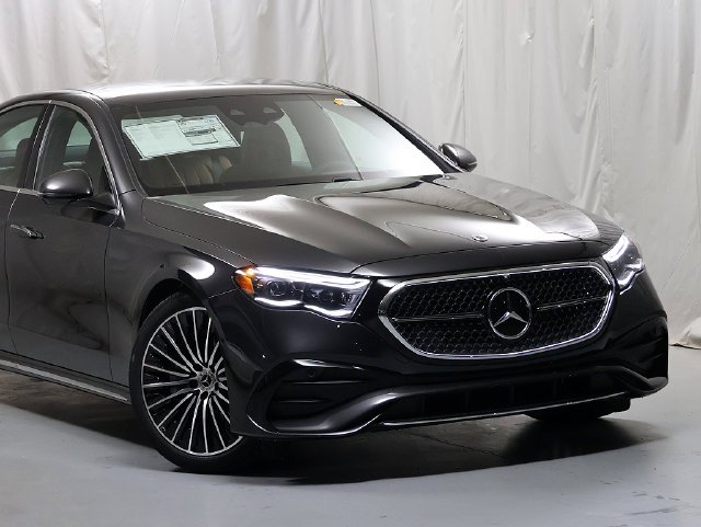 New 2027 Graphite Grey Metallic Mercedes-Benz E 450 image 2