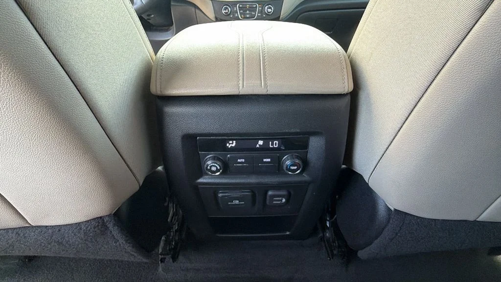 Used 2023 Summit White Chevrolet LT Leather image 25