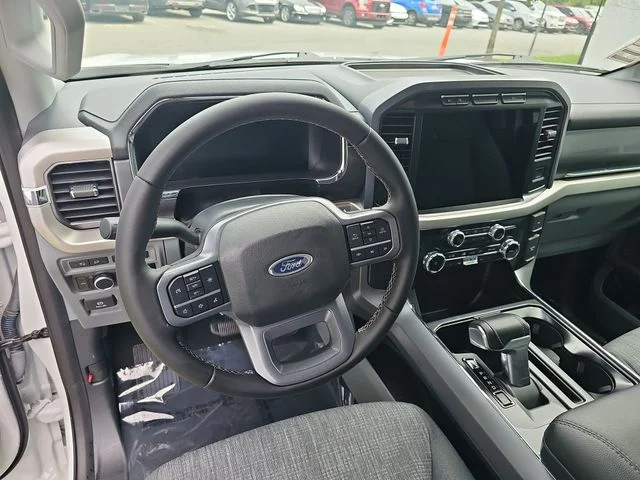 Used 2023 White Ford XLT image 16