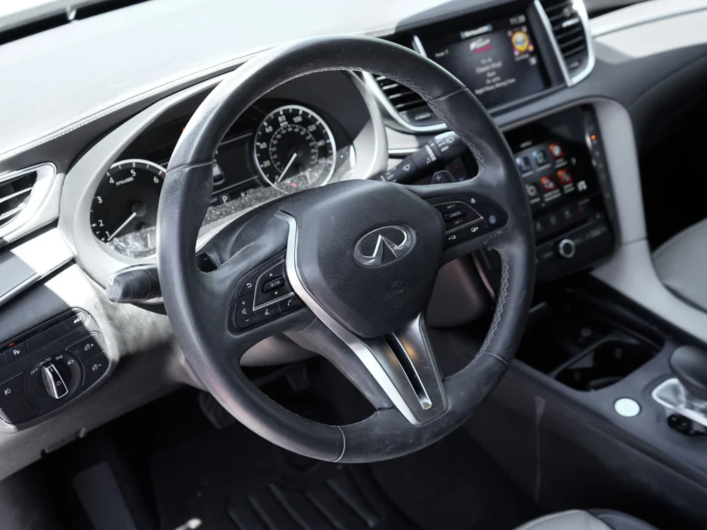 Used 2023 Graphite Shadow INFINITI LUXE image 13