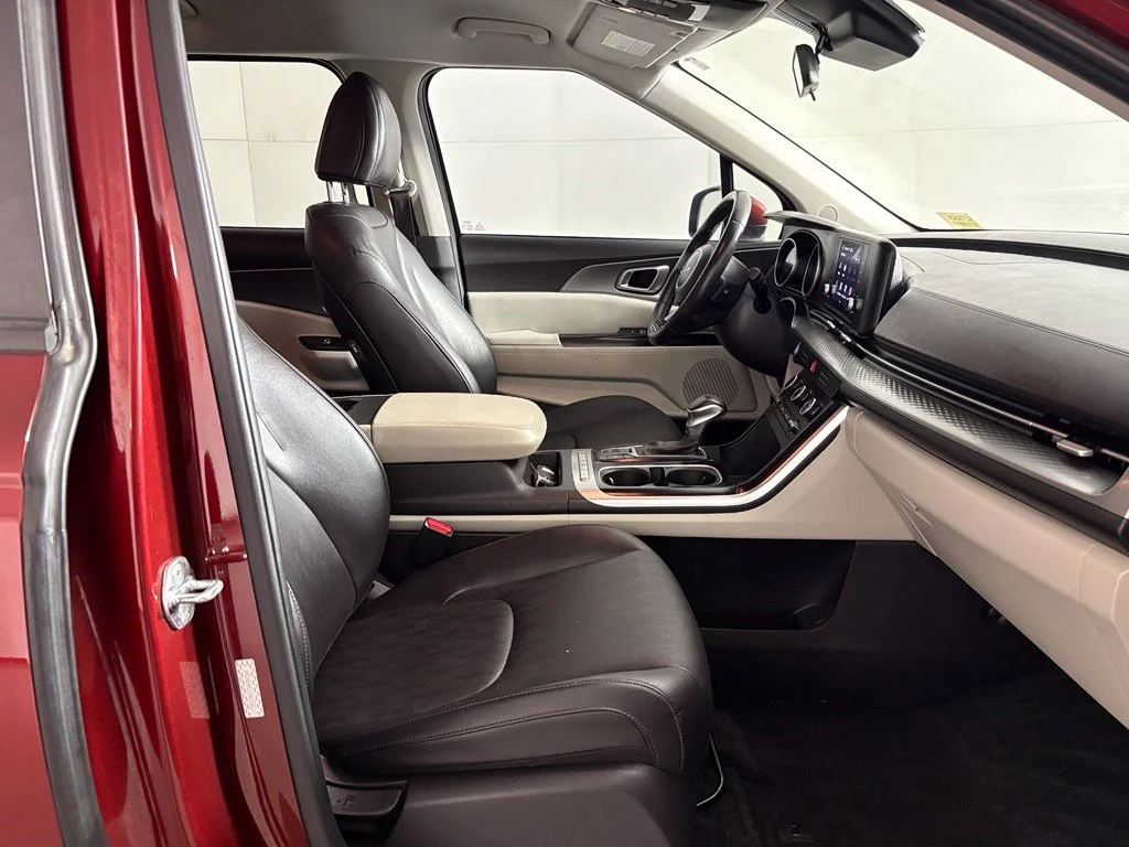 Used 2022 Red Kia LXS image 45