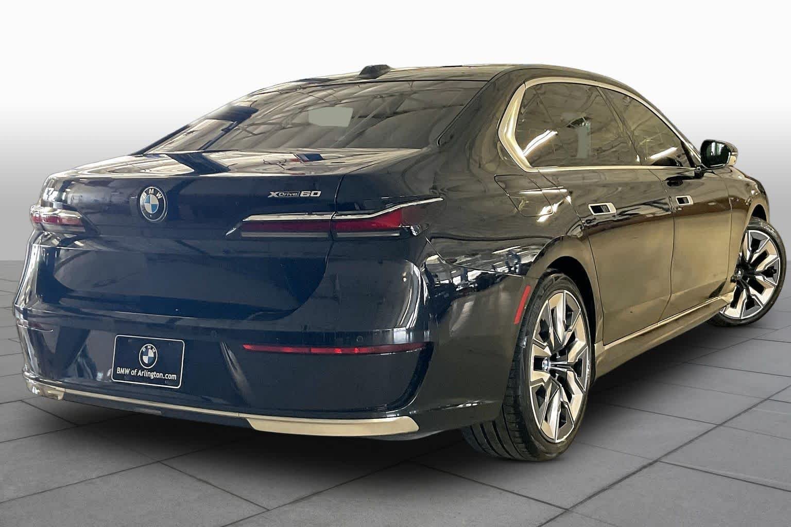 Used 2024 Black Sapphire Metallic BMW xDrive60 image 12