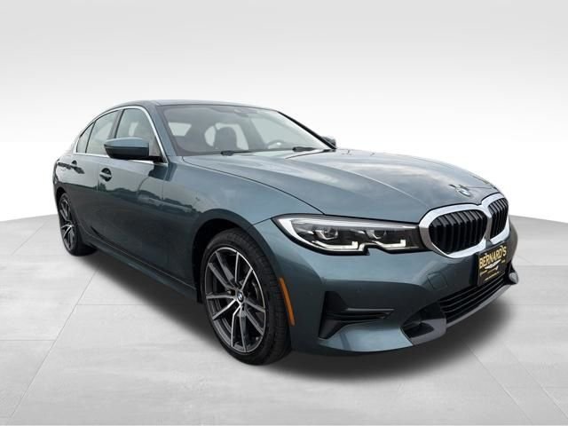 Used 2020 Blue BMW 330i xDrive image 3