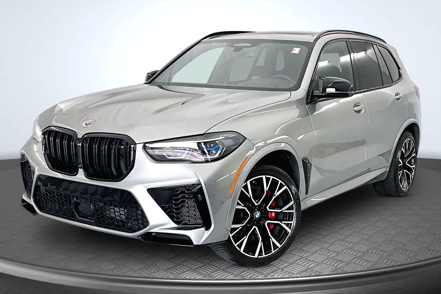 2023 BMW X5 M -'s photo