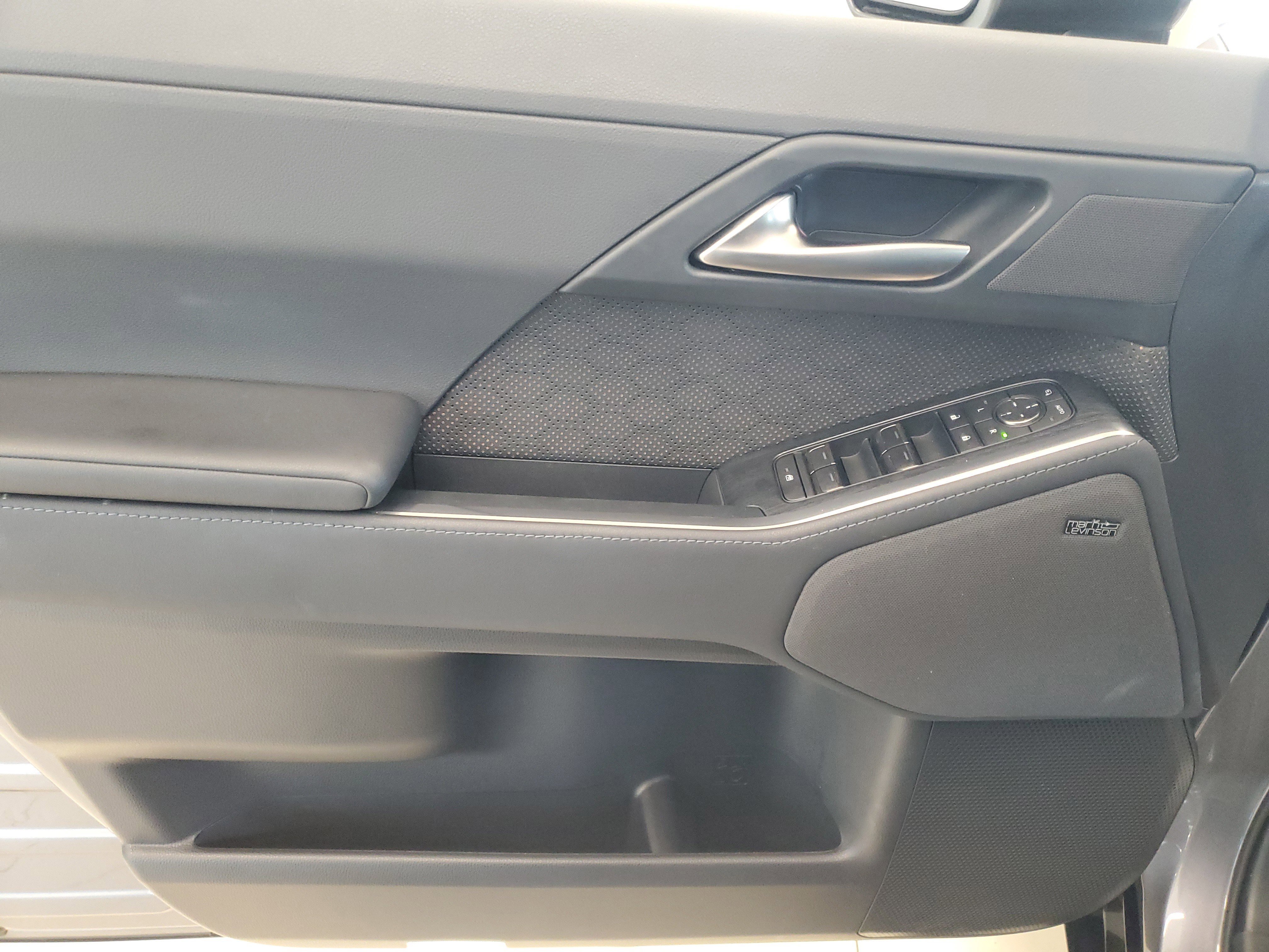 Used 2024 Gray Pearl Lexus GX 550 Luxury image 20