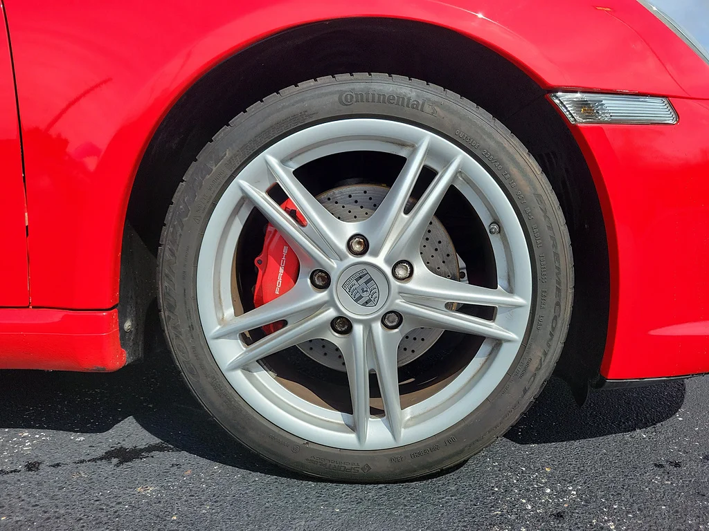 Used 2009 Guards Red PORSCHE S image 5