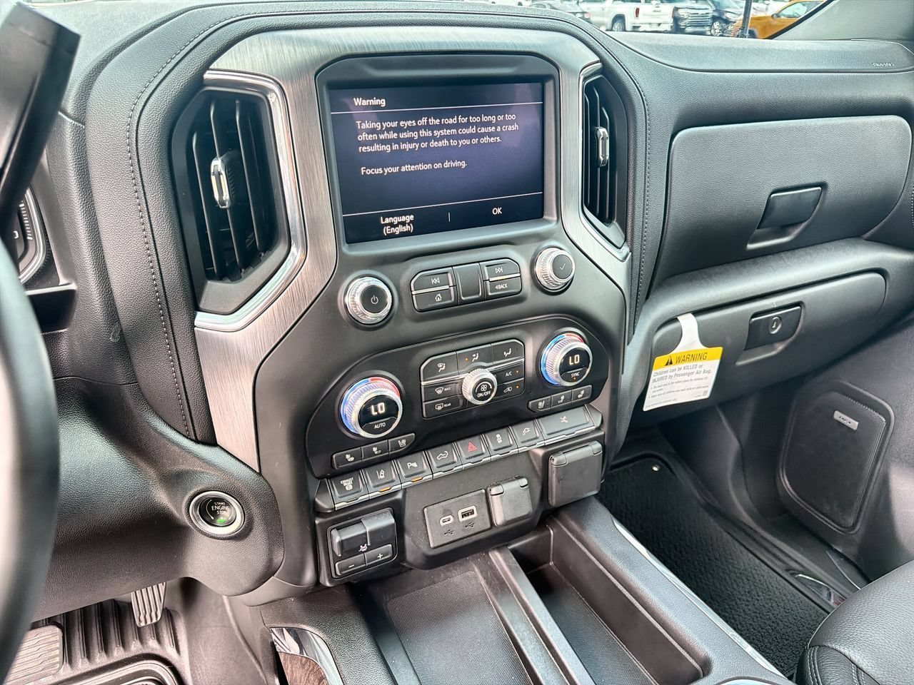 Used 2023 SUMMIT WHITE GMC Denali image 13