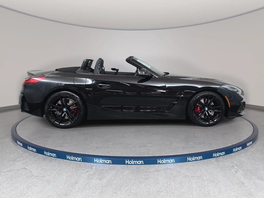 Used 2023 Black Sapphire Metallic BMW sDrive M40i image 5