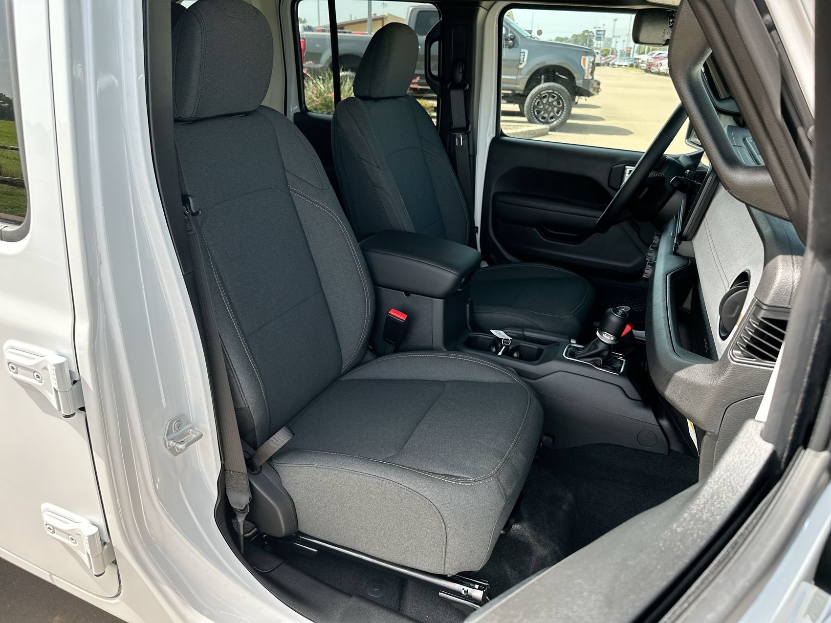New 2024 Bright White Clearcoat Jeep Sport S image 23