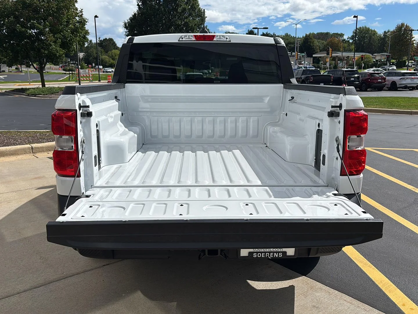 New 2026 Oxford White Ford XL image 25