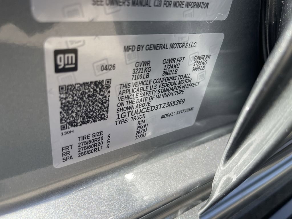 New 2026 Sterling Metallic GMC Elevation image 35