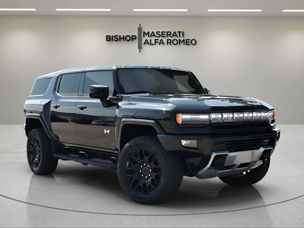 2025 GMC Hummer EV 2X SUV's photo