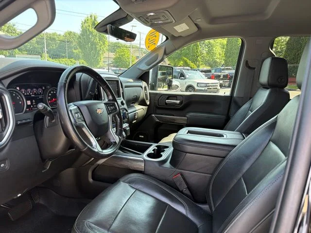 Used 2020 Black Chevrolet LTZ image 14
