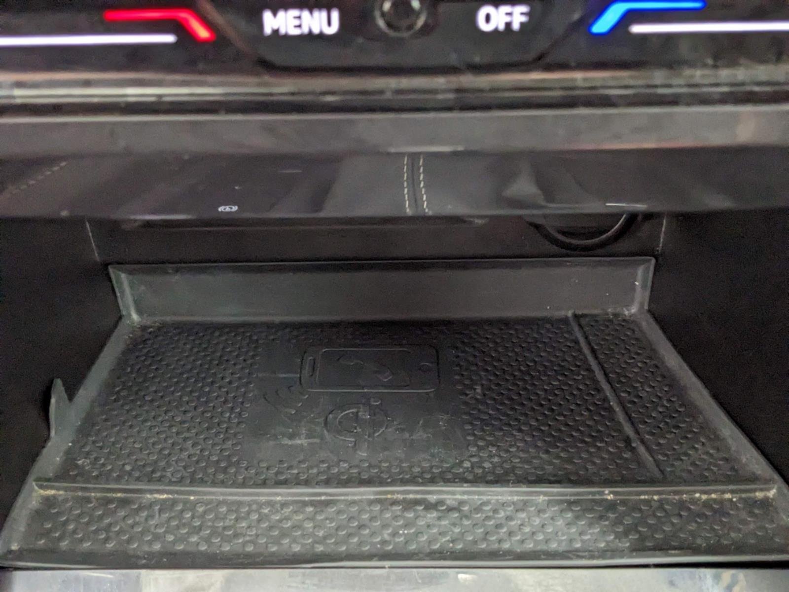 2024 Volkswagen Tiguan SE Wolfsburg Edition photo 4