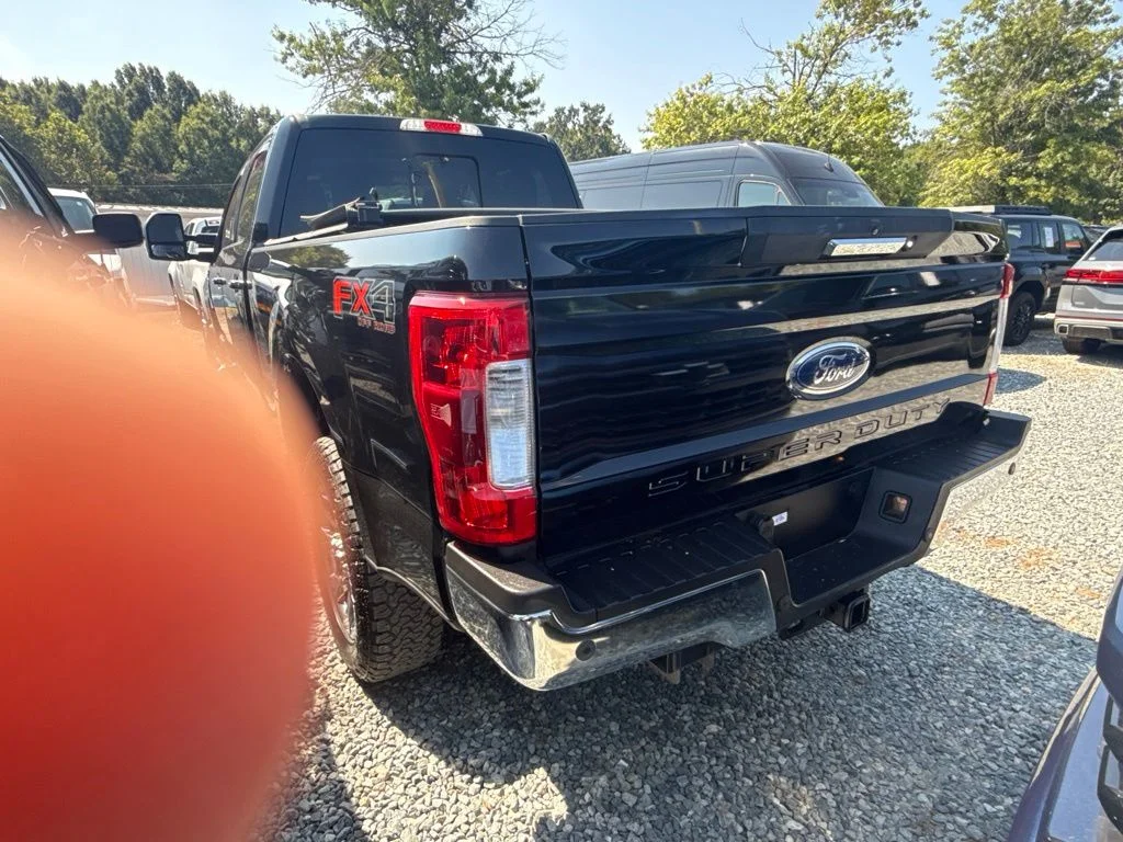 Used 2017 Black Ford Lariat image 3