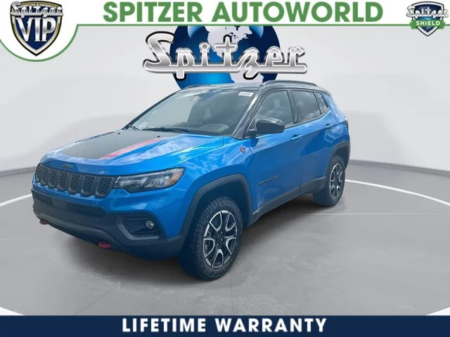 New 2026 Hydro Blue Pearl-Coat Exterior Paint Jeep Trailhawk image 4