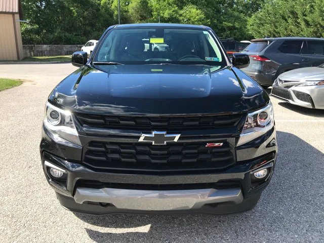Used 2022 Black Chevrolet 4WD Z71 image 3