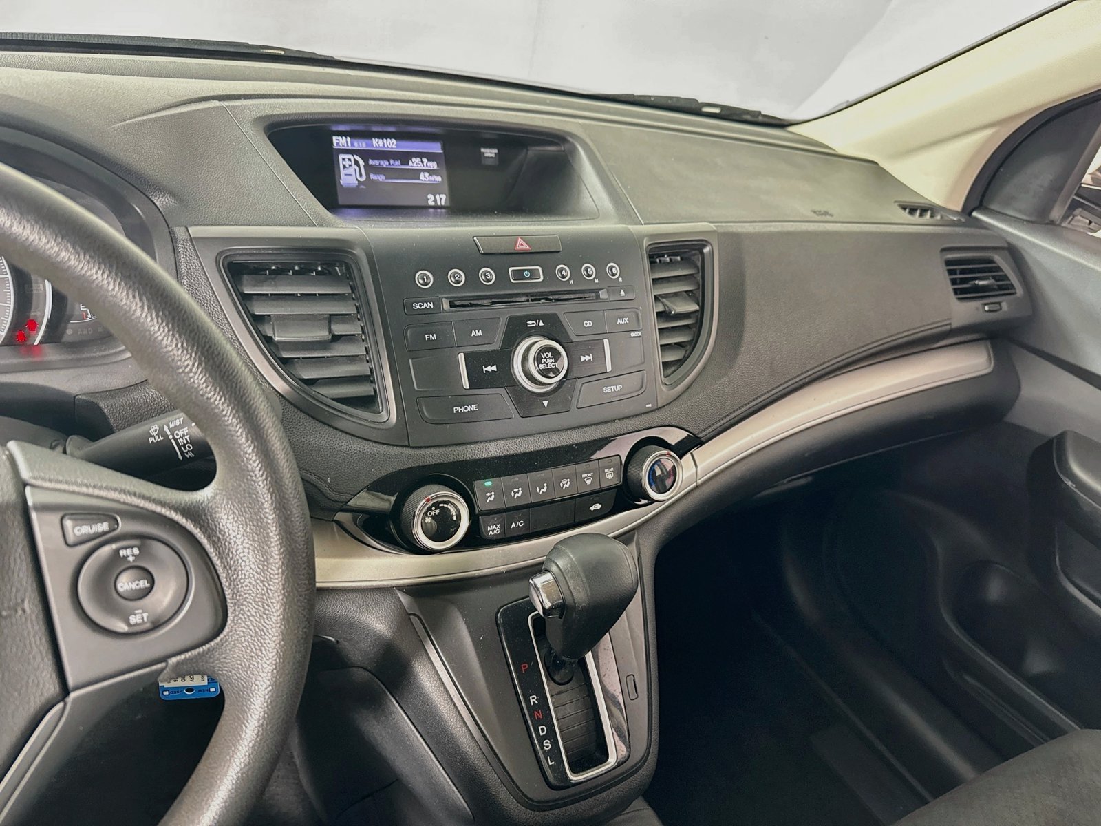 Used 2016 Urban Titanium Metallic Honda SE image 15