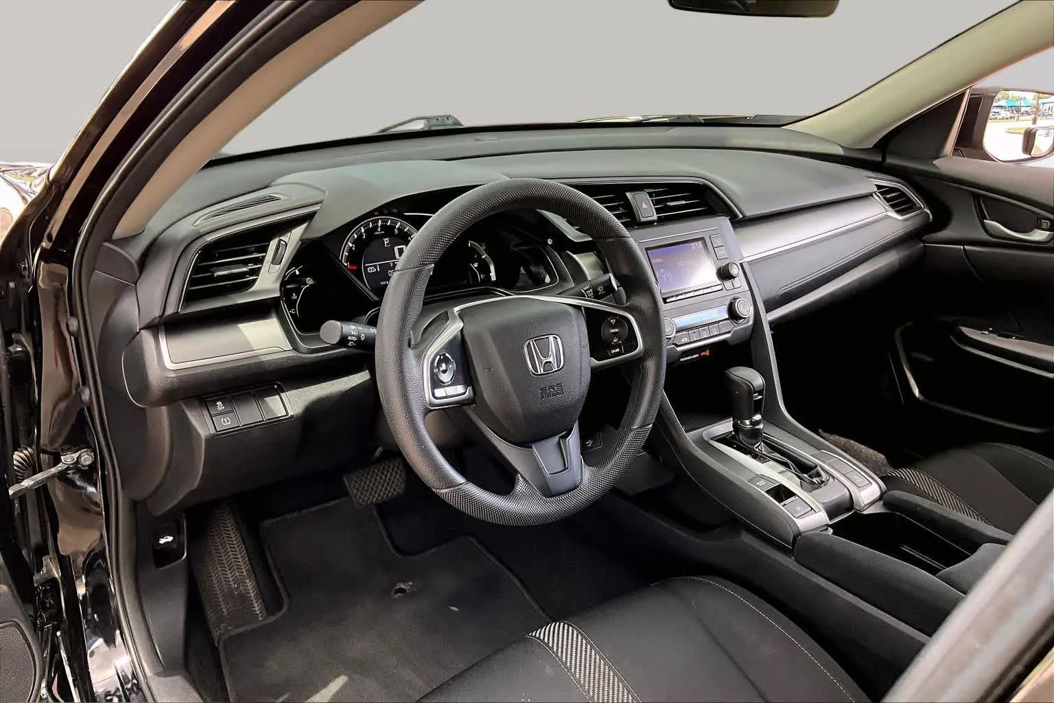 Certified Used 2018 Crystal Black Pearl Honda LX image 17