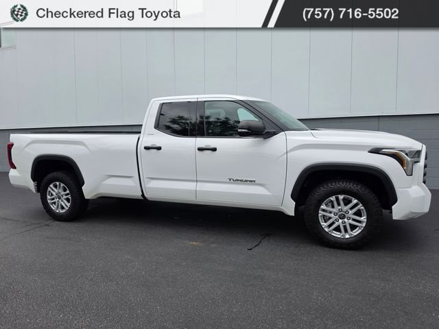 Used 2022 White Toyota SR5 image 11