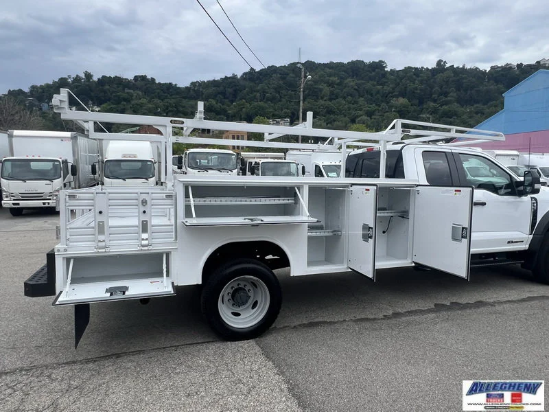 New 2026 Oxford White Ford F-550® XL image 13