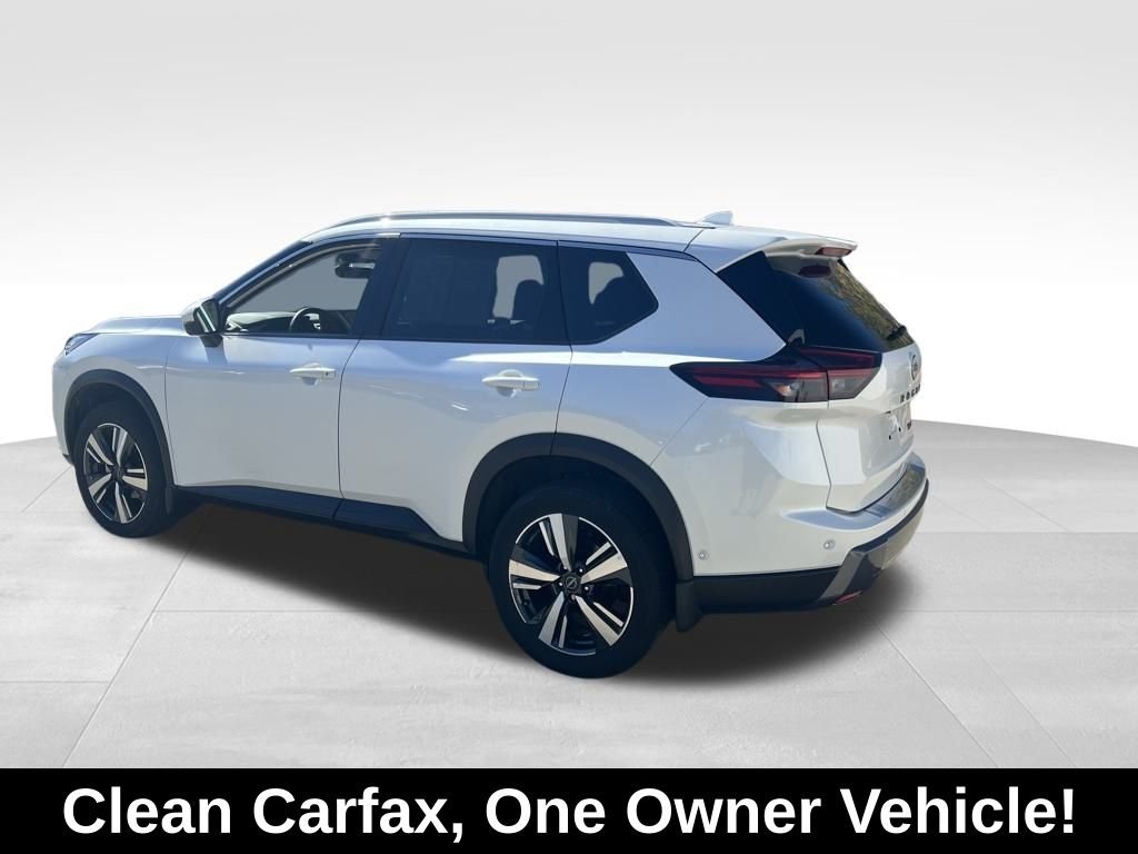 2024 Nissan Rogue SL photo 3