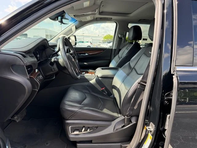 Used 2019 Black Cadillac Luxury image 10