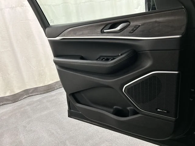 Used 2024 Black Jeep 4xe image 21
