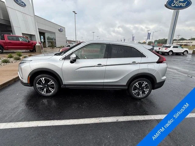 Used 2023 Silver Mitsubishi SE image 5