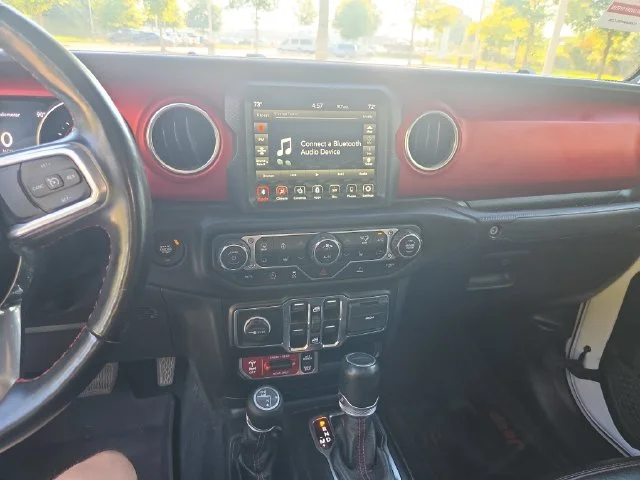 Used 2022 White Jeep Rubicon image 21