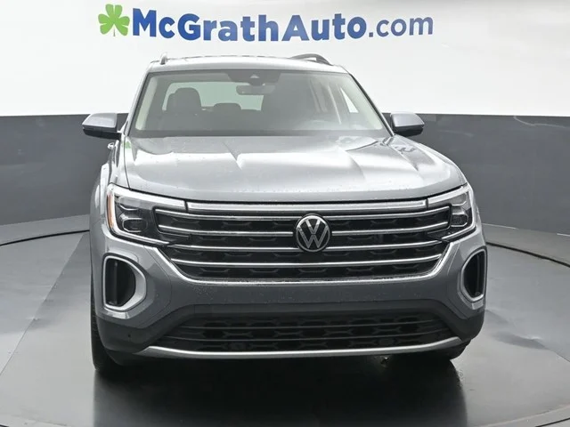 New 2026 Pure Gray Volkswagen 2.0T SE W/TECHNOLOGY image 4