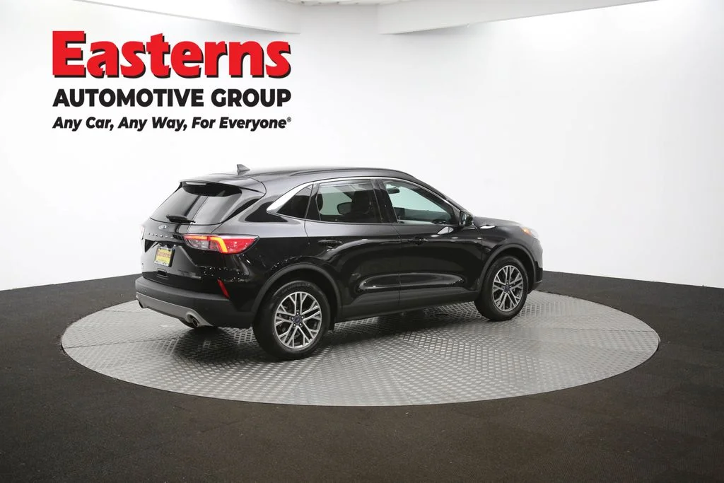 Used 2021 Black Ford SEL image 41