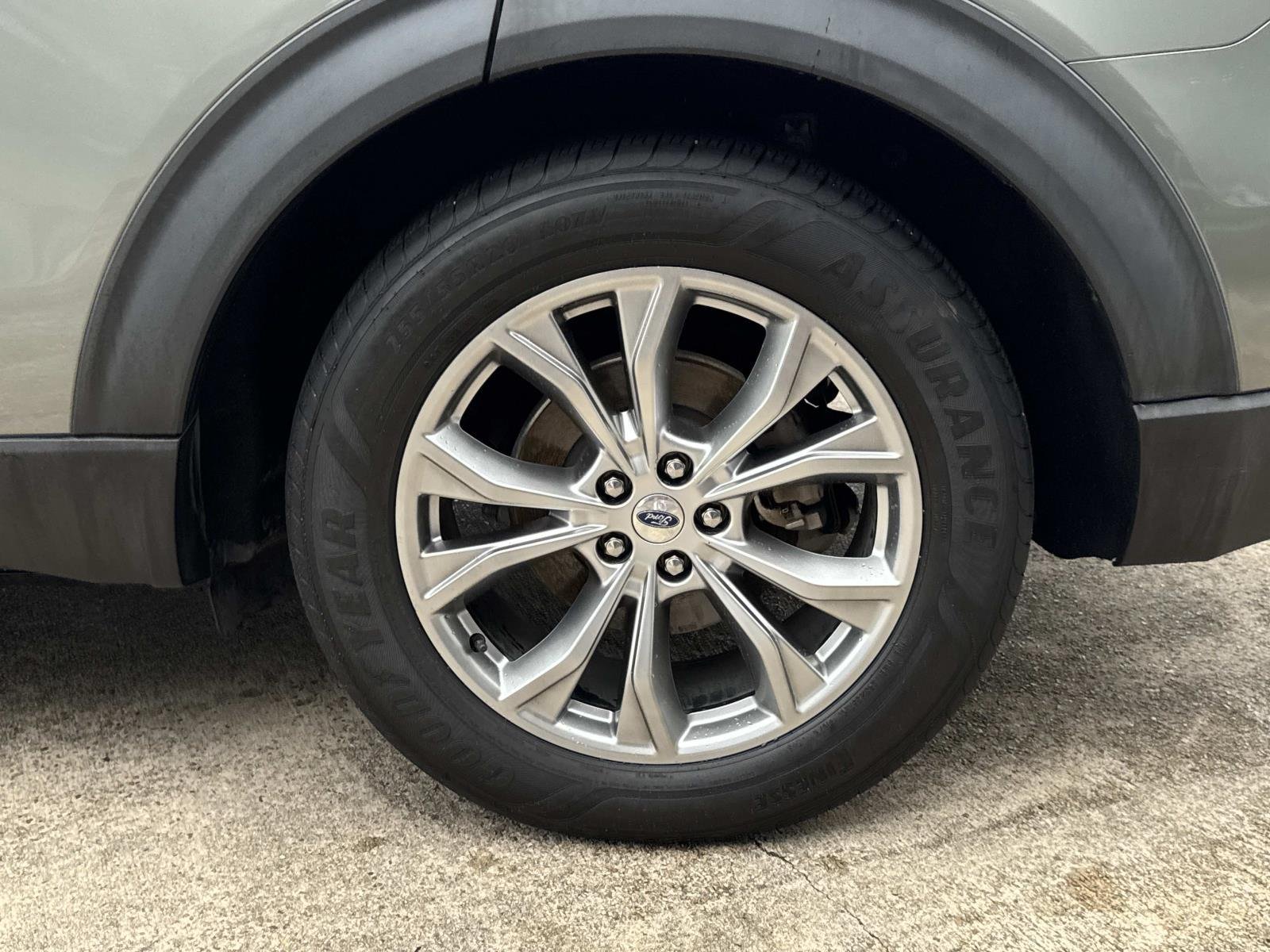 Used 2020 Silver Ford Limited image 4
