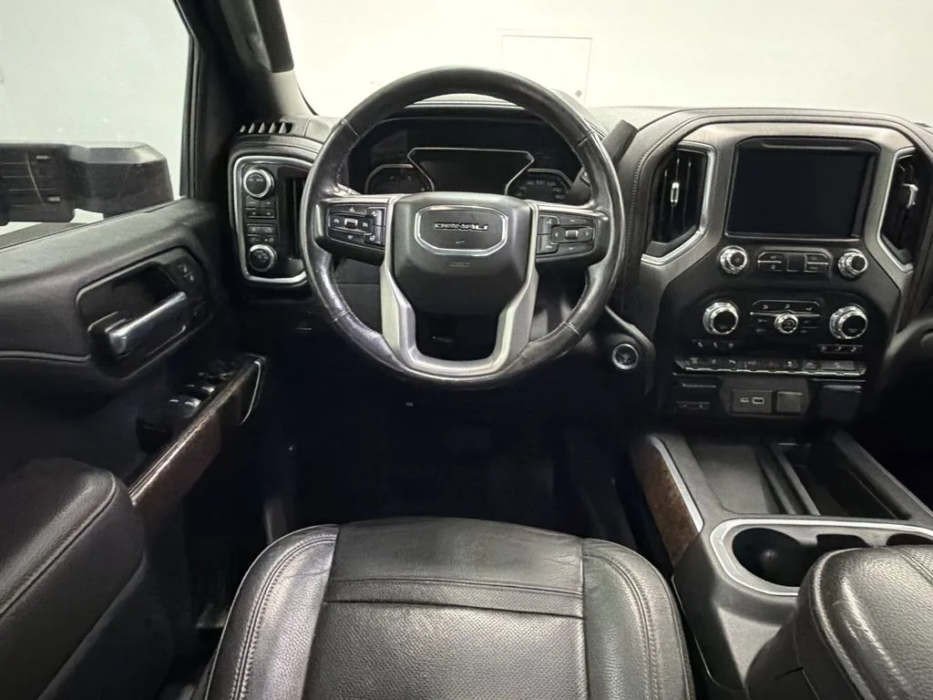 Used 2020 Red Quartz Tintcoat GMC Denali image 4