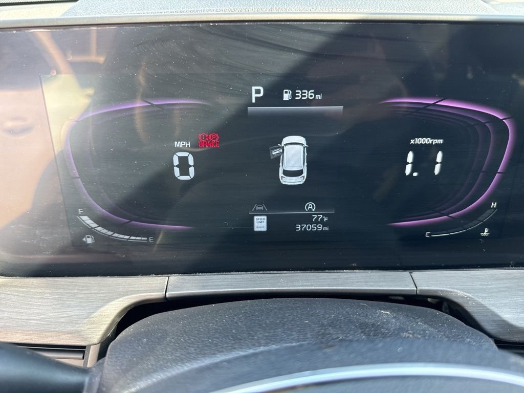 Used 2024 Black Kia EX X-Line image 21
