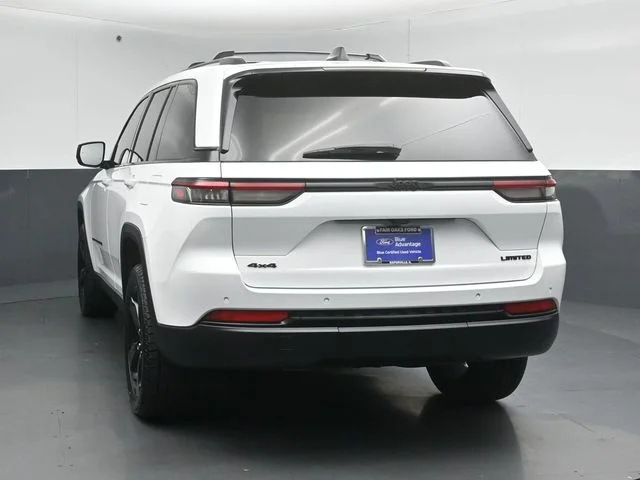 Used 2023 White Jeep Limited image 6