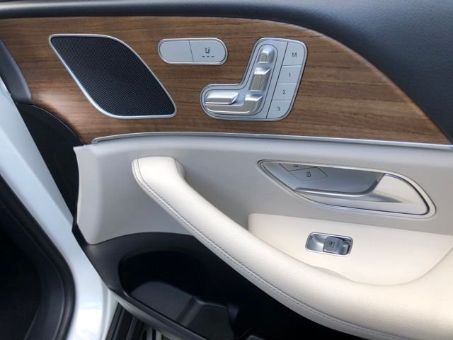 Used 2024 Polar White Mercedes-Benz GLE 350 image 17