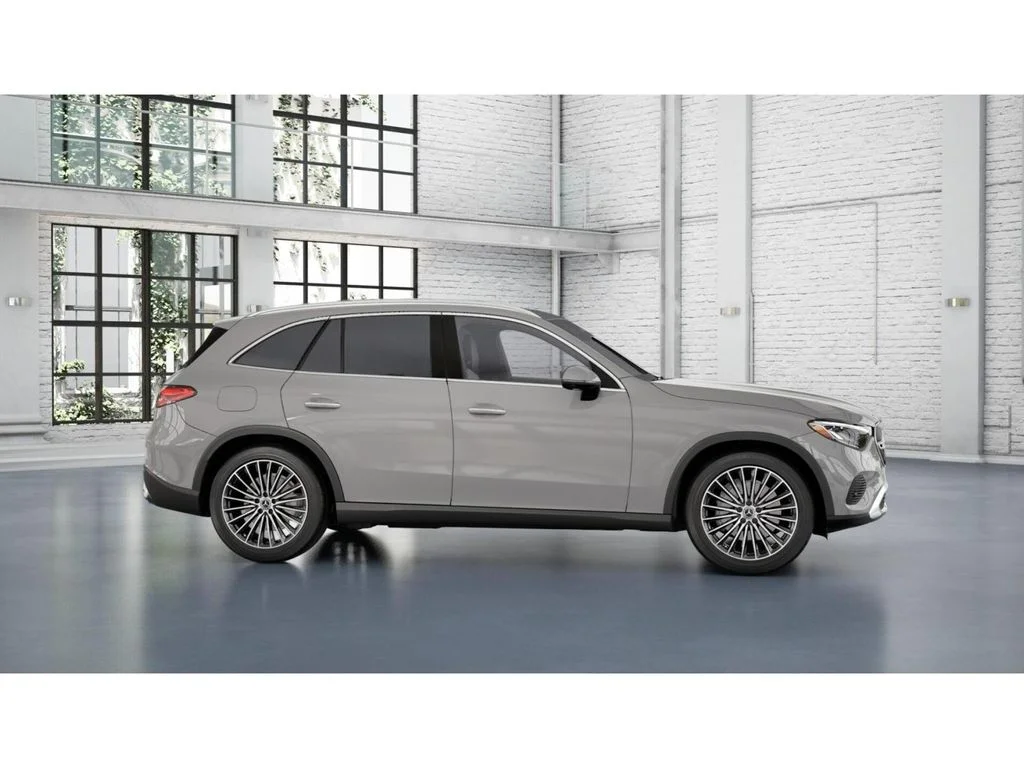 New 2027 White Mercedes-Benz GLC 300 image 47