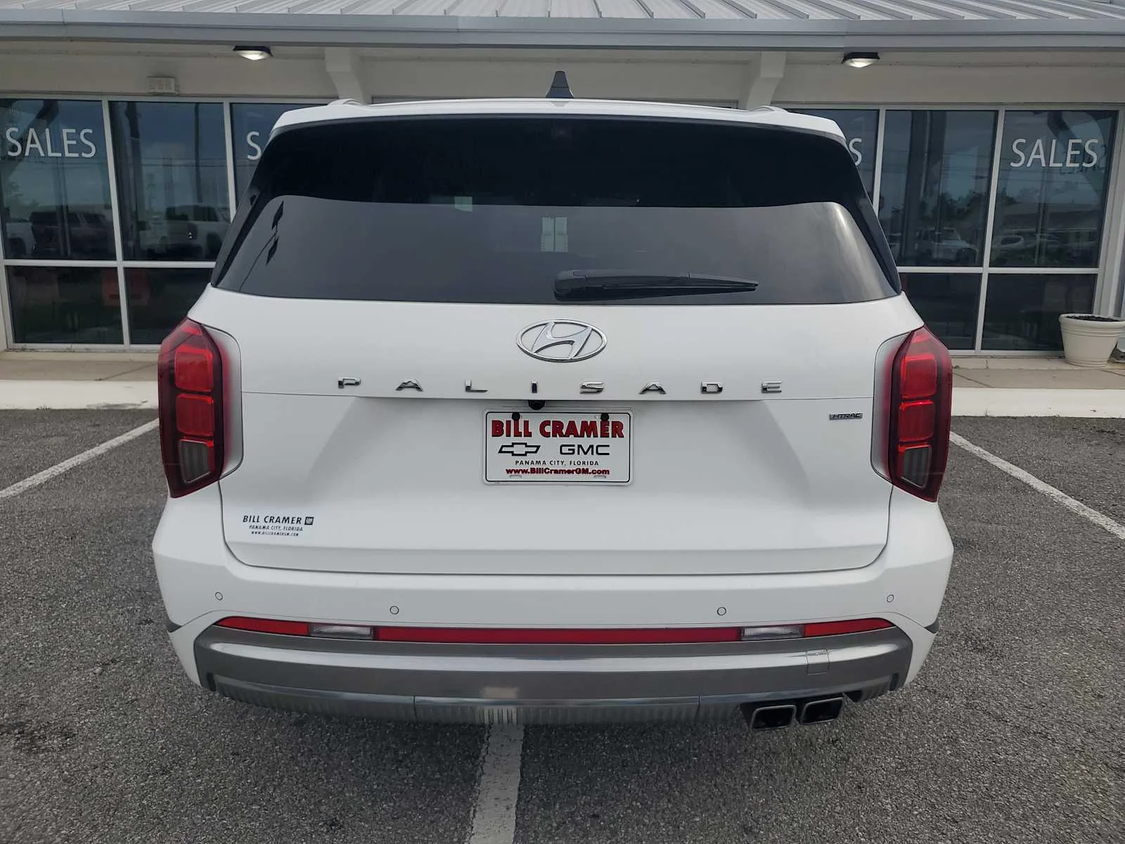 Used 2023 White Hyundai Calligraphy image 5
