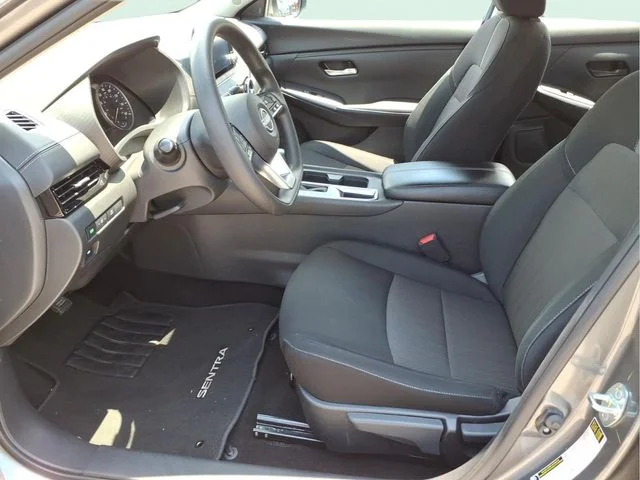Used 2025 Gray Nissan SV image 17