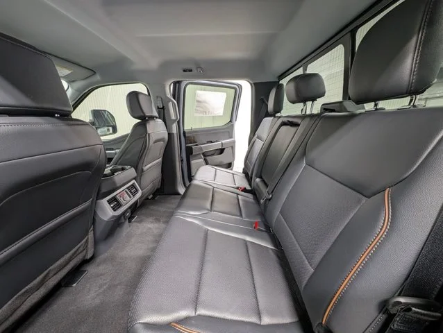 New 2026 Glacier Gray Metallic Tri-Coat Ford F-250® Lariat® image 56
