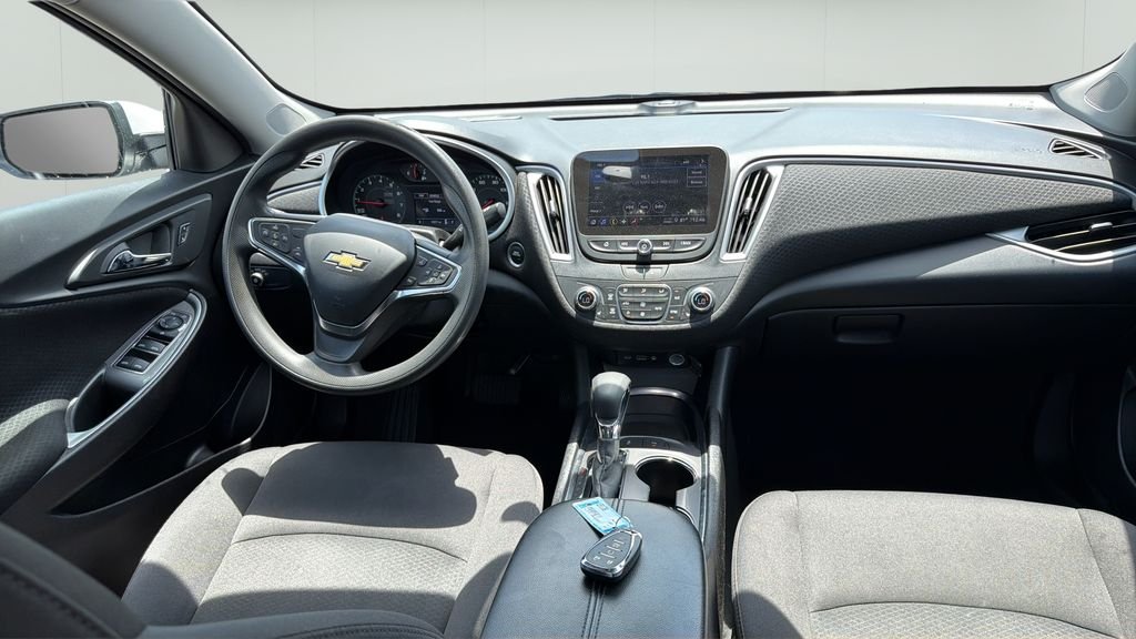 Used 2024 White Chevrolet LT image 15