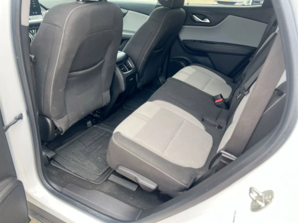 Used 2023 White Chevrolet LT image 20