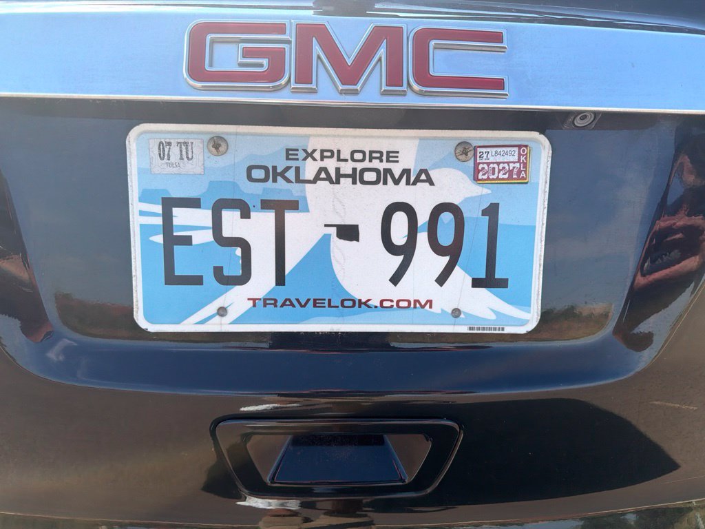 Used 2017 Ebony Twilight Metallic GMC Limited image 7