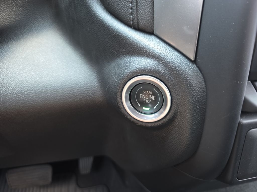 Used 2022 Northsky Blue Metallic Chevrolet RST image 22