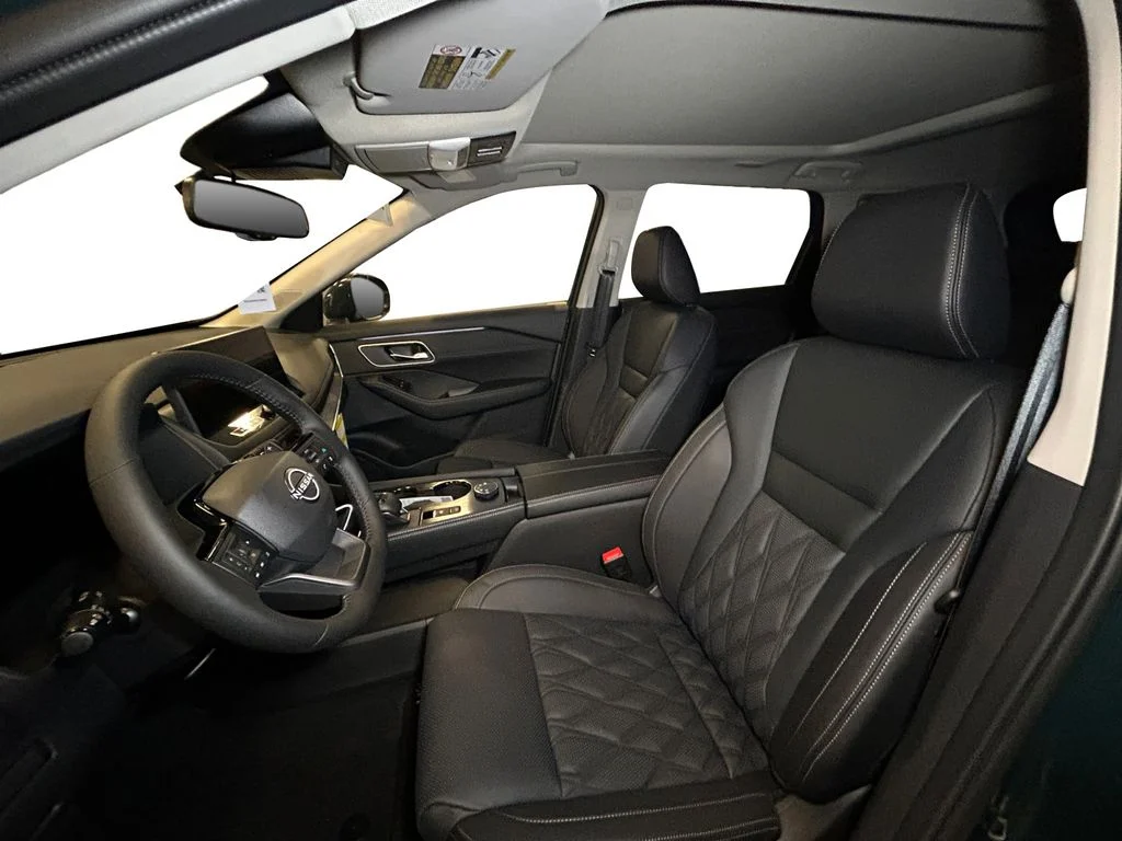 New 2026 Obsidian Nissan Platinum image 9