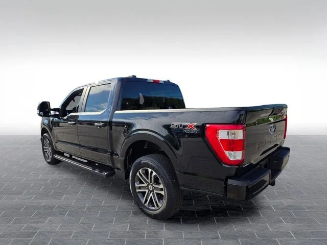 Used 2021 Black Ford XL image 5