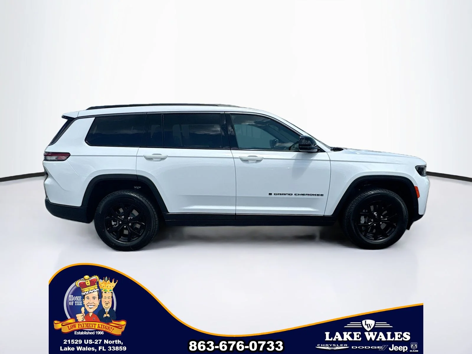 New 2026 Bright White Clear-Coat Exterior Paint Jeep Altitude image 7