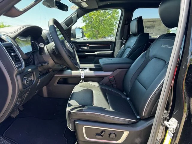 New 2026 Diamond Black Crystal Pearl-Coat Exterior Paint RAM LARAMIE image 21