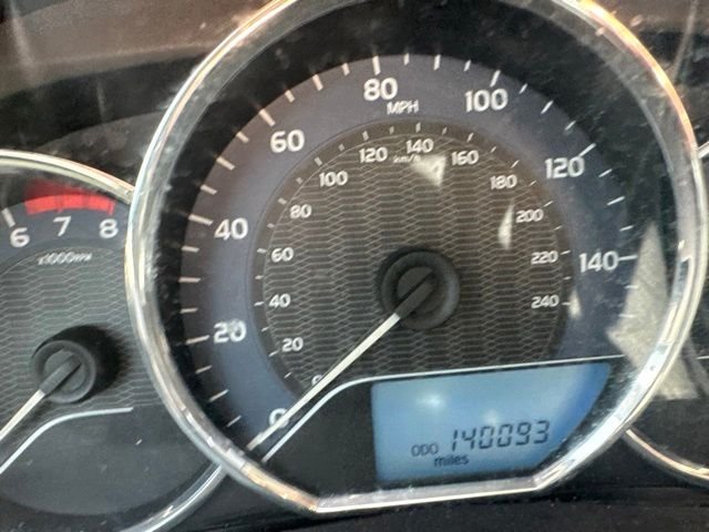 Used 2014 Gray Toyota LE image 5